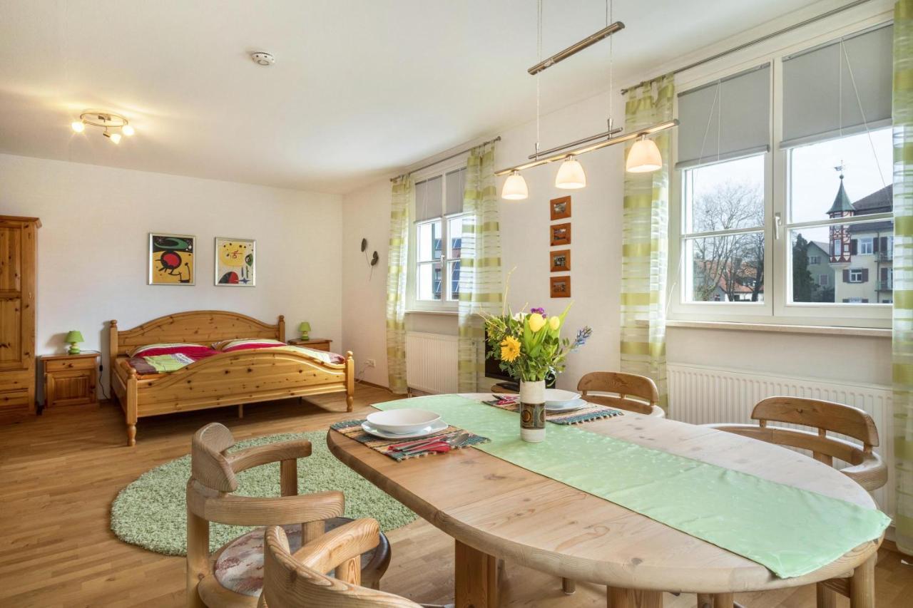 Ferienwohnung Am Schloss Heiligenborn Exteriér fotografie