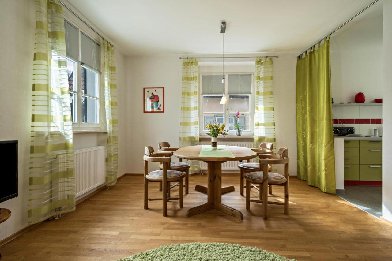 Ferienwohnung Am Schloss Heiligenborn Exteriér fotografie